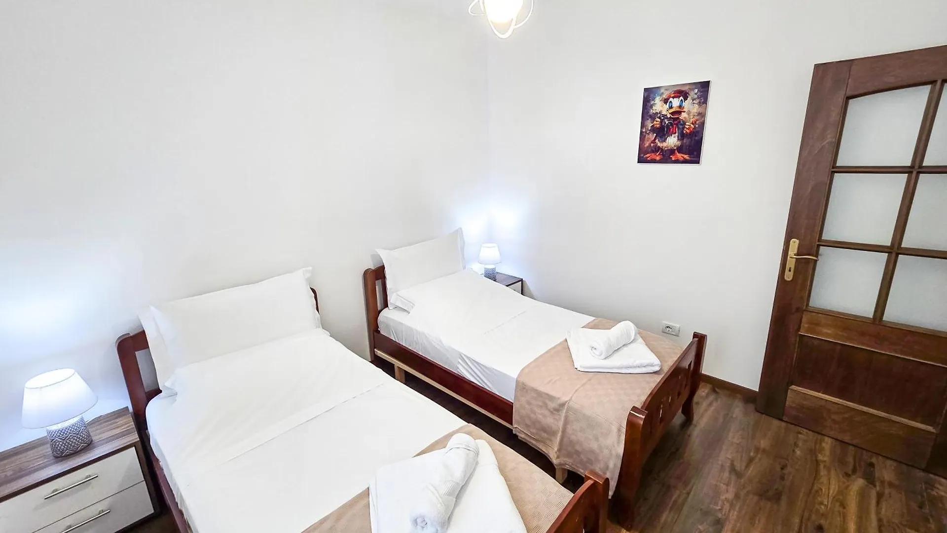 Lake Park 2Br Apartment Tirana