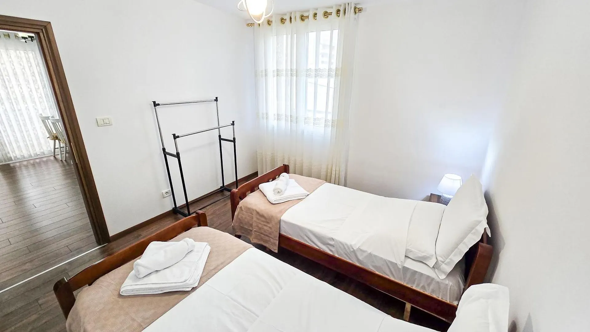Lake Park 2Br Apartment Tirana 0*,  Albania