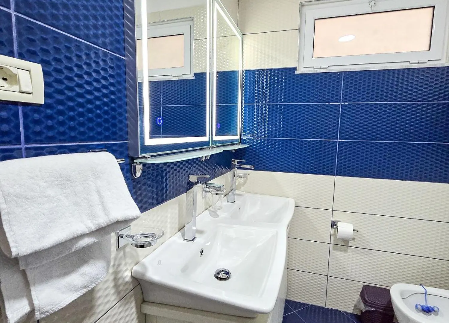 Lake Park 2Br Apartment Tirana 0*,  Albania